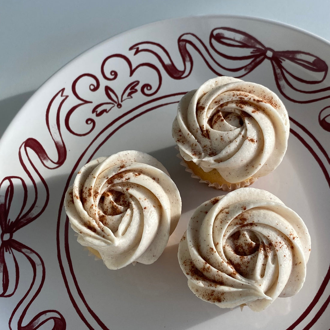 Gingerbread Cupcakes/Mini Cupcakes (GF/Vegan option)