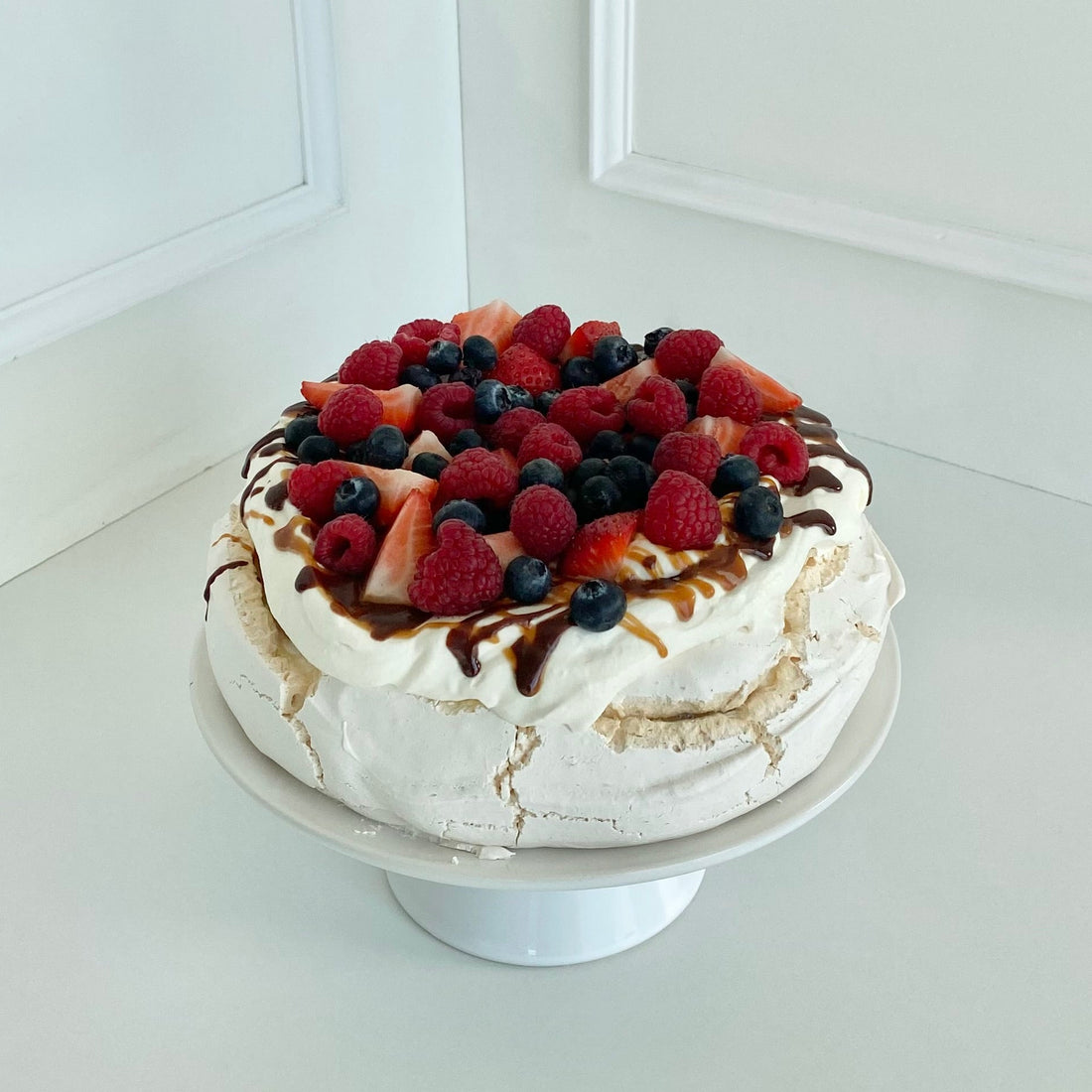Easter Pavlova
